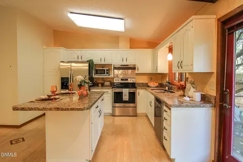 Kitchen - 306 N Brandon Loop, Bismarck, ND 58503 photo 2 of 12