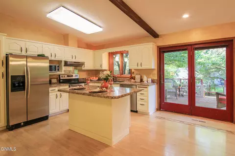 Kitchen - 306 N Brandon Loop, Bismarck, ND 58503 photo 1 of 12