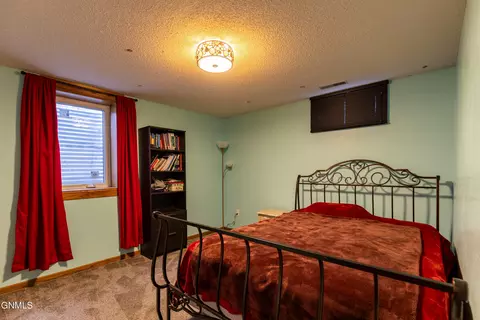 Bedroom - 3613 Hackberry St, Bismarck, ND 58503 photo 3 of 3