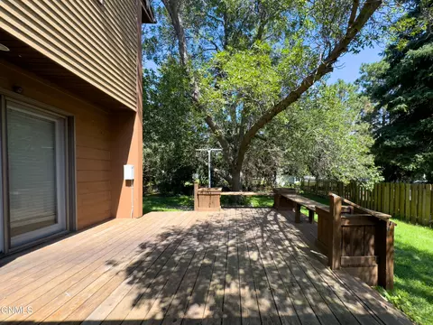 Exterior - 3613 Hackberry St, Bismarck, ND 58503 photo 2 of 2