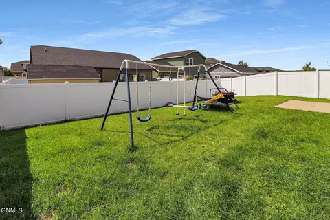 Exterior - 3415 34th St W, Williston, ND 58801 photo 3 of 3