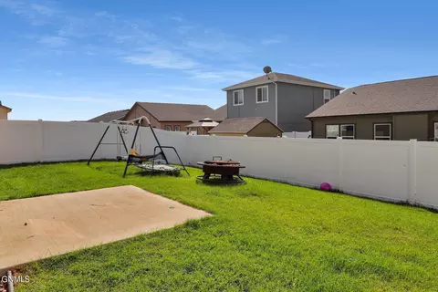 Exterior - 3415 34th St W, Williston, ND 58801 photo 2 of 3