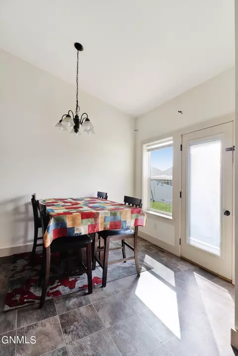 Dining - 3415 34th St W, Williston, ND 58801 photo 1 of 1