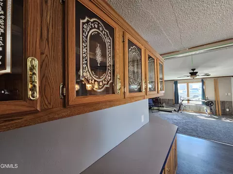 3814 24th Ct W, Williston, ND 58801 photo 15