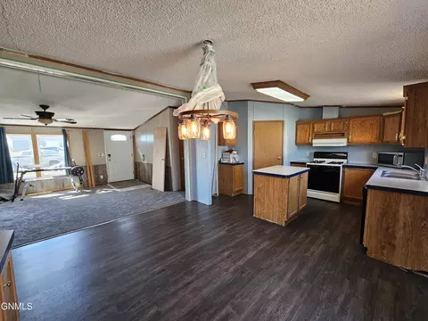 3814 24th Ct W, Williston, ND 58801 photo 20