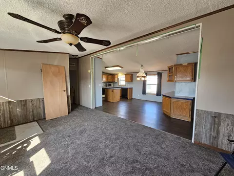 3814 24th Ct W, Williston, ND 58801 photo 19