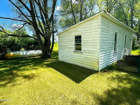 Exterior - 5150 57th St SE, Bismarck, ND 58504 photo 13 of 15