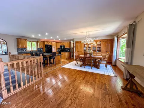 Dining - 5150 57th St SE, Bismarck, ND 58504 photo 1 of 2