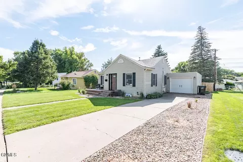 1208 N 2nd St, Bismarck, ND 58501