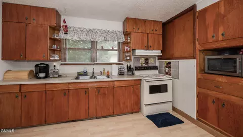 704 N 18th St, Bismarck, ND 58501 photo 8