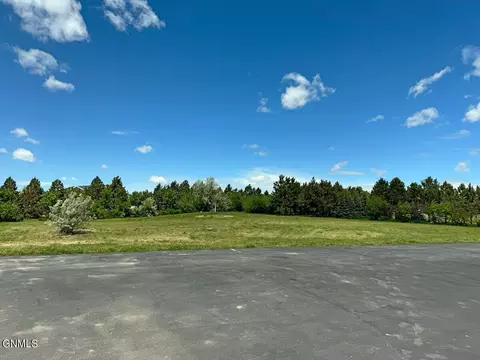 Exterior - 4965 140th Ave NW, Williston, ND 58801 photo 7 of 13
