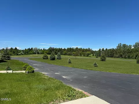 Exterior - 4965 140th Ave NW, Williston, ND 58801 photo 12 of 13