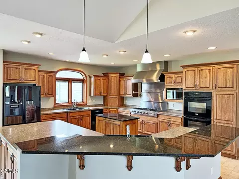 Kitchen - 4965 140th Ave NW, Williston, ND 58801 photo 3 of 14