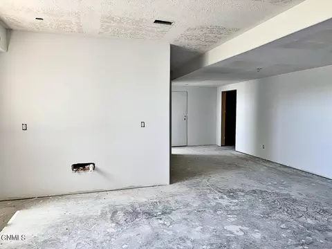 Living - 4965 140th Ave NW, Williston, ND 58801 photo 13 of 13