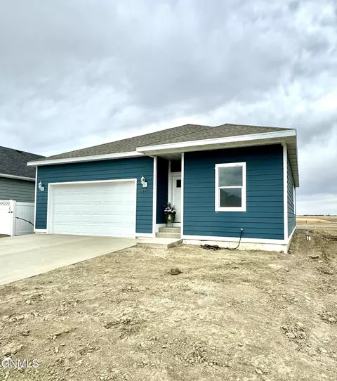 3410 36th St W, Williston, ND 58801