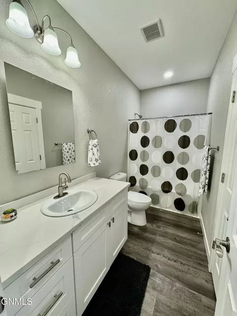 Bath - 3410 36th St W, Williston, ND 58801 photo 2 of 2