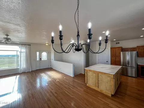 5350 Muddy Valley Dr, Williston, ND 58801 photo 10
