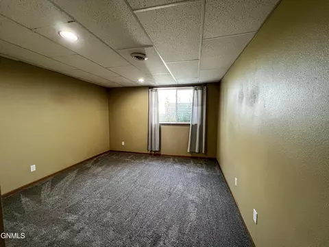 5350 Muddy Valley Dr, Williston, ND 58801 photo 44
