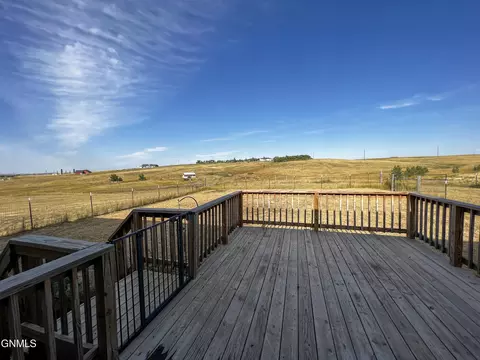 5350 Muddy Valley Dr, Williston, ND 58801 photo 22