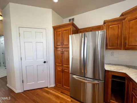 5350 Muddy Valley Dr, Williston, ND 58801 photo 16