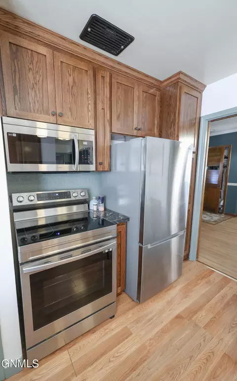 608 6th Ave W, Williston, ND 58801 photo 12