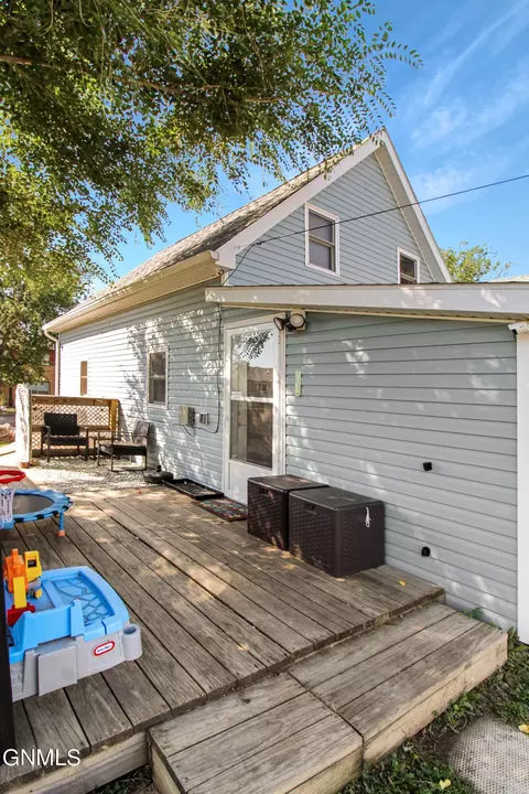 914 Broadway W, Williston, ND 58801 photo 27