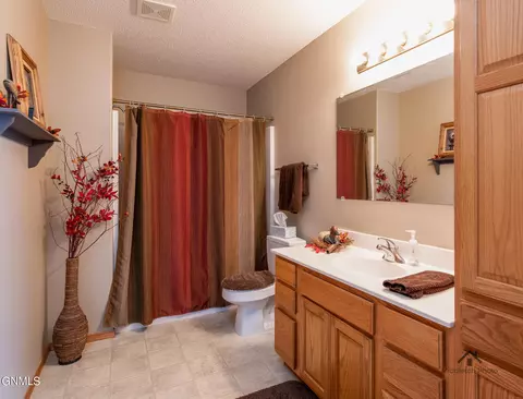 7516 Beacon Loop, Bismarck, ND 58501 photo 23