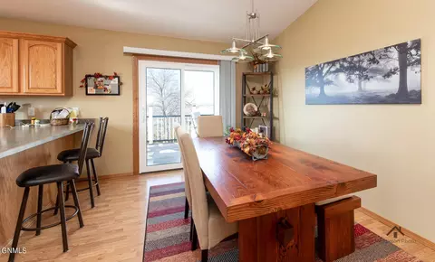 7516 Beacon Loop, Bismarck, ND 58501 photo 12