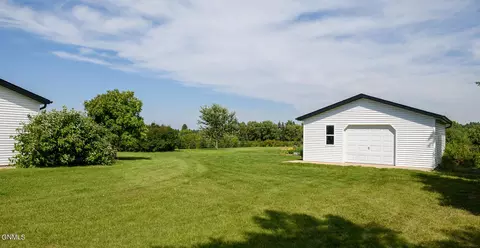7516 Beacon Loop, Bismarck, ND 58501 photo 30