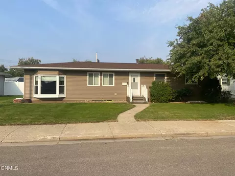 1217 8th Ave W, Williston, ND 58801