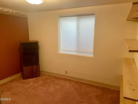1217 8th Ave W, Williston, ND 58801 photo 35
