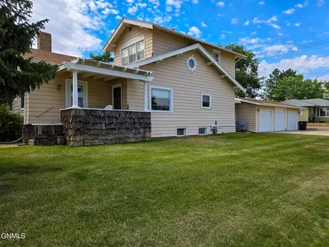 104 3rd Ave W, Ray, ND 58849 photo 9