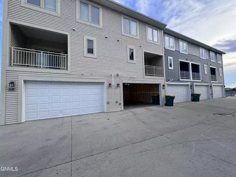 3210 Jericho Rd, Bismarck, ND 58503 photo 35