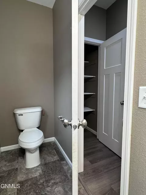3210 Jericho Rd, Bismarck, ND 58503 photo 9