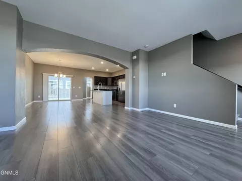 3210 Jericho Rd, Bismarck, ND 58503 photo 2