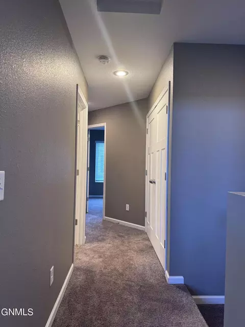 3210 Jericho Rd, Bismarck, ND 58503 photo 12