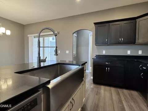3210 Jericho Rd, Bismarck, ND 58503 photo 7