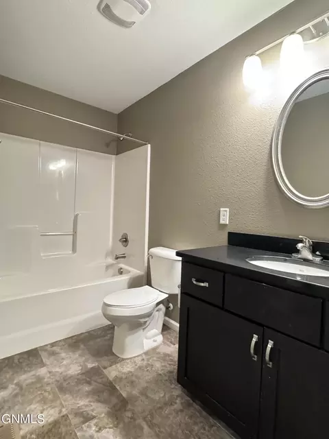 3210 Jericho Rd, Bismarck, ND 58503 photo 21