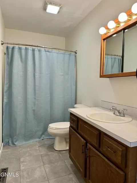 Bath - 115 5th Ave E, Ray, ND 58849 photo 1 of 2