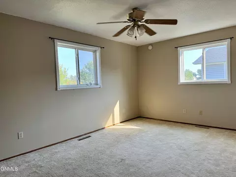 Bedroom - 115 5th Ave E, Ray, ND 58849 photo 1 of 3