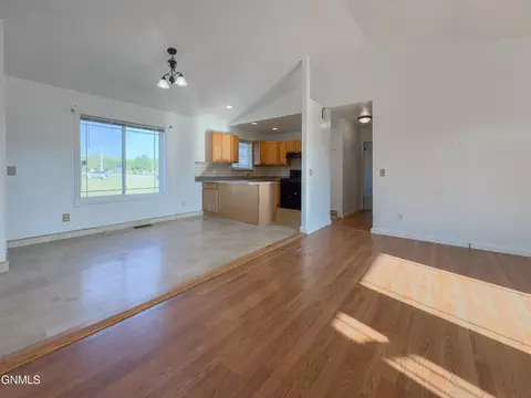 421 View St, Ray, ND 58849 photo 7