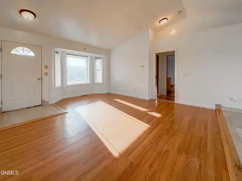 421 View St, Ray, ND 58849 photo 4