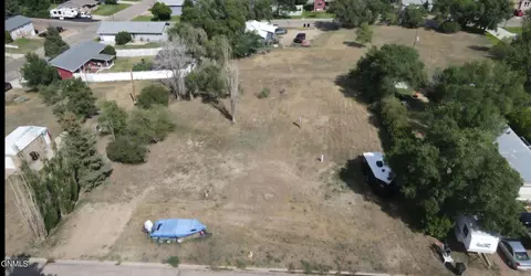 512 4th St NW, Watford City, ND 58854