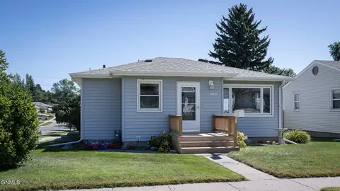 1331 15th St N, Bismarck, ND 58501