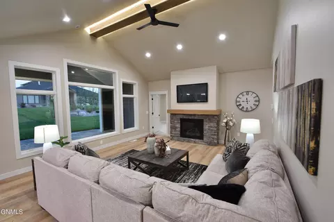 1710 Community Lp, Bismarck, ND 58503 photo 6