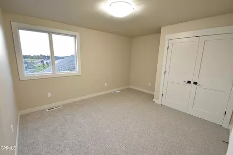 1710 Community Lp, Bismarck, ND 58503 photo 25
