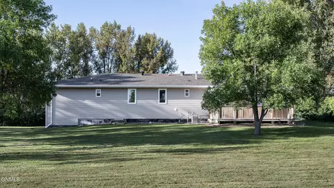 Exterior - 5141 Flatrock Loop, Bismarck, ND 58503 photo 6 of 10