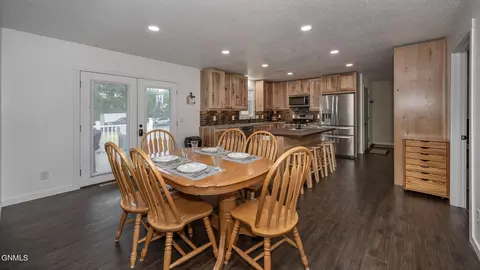 Dining - 5141 Flatrock Loop, Bismarck, ND 58503 photo 2 of 3