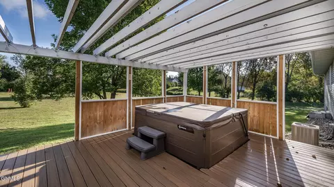 Exterior - 5141 Flatrock Loop, Bismarck, ND 58503 photo 7 of 10