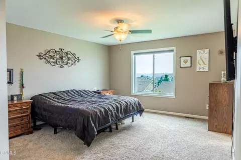 2721 E Calgary Ave, Bismarck, ND 58503 photo 23
